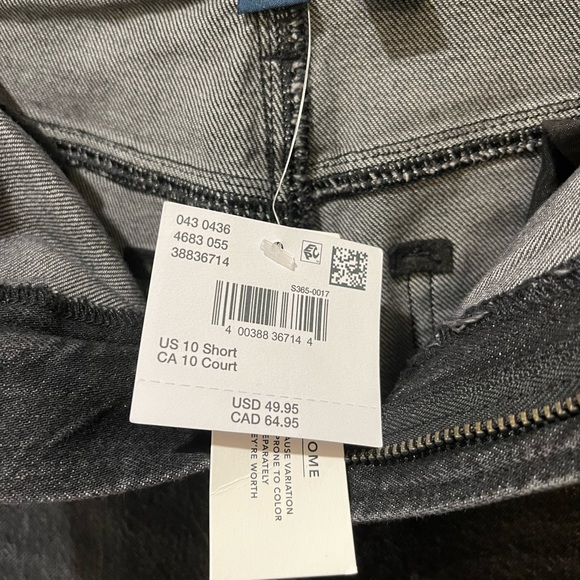 American Eagle Stretch “Mom” Jean - SIZE 10 - Picture 2 of 6